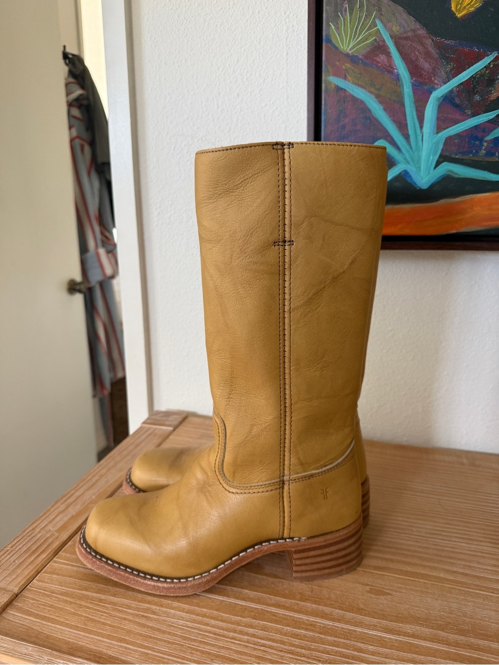 Frye Campus Boots - regular calf barely worn!
